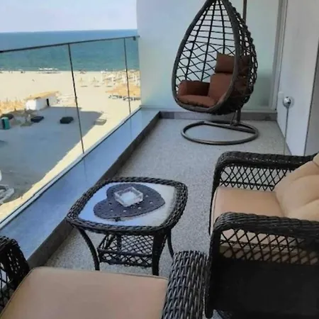 Sundream By The Beach Mamaia Exterior photo